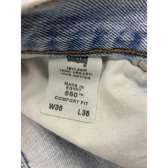 Levi's 560 Men's W36 Light Wash Frayed Hem Denim Cutoff Shorts‎ Casual - Picture 4 of 11